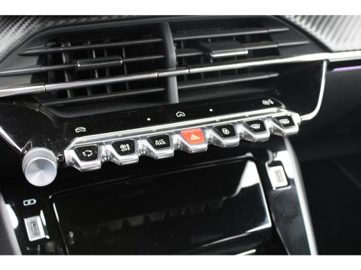 Peugeot 2008 1.2 Hybrid 136 GT | Automaat | Navigatie | Camera | Mild Hybrid | Apple carplay | 30.000km | ActivLease financial lease