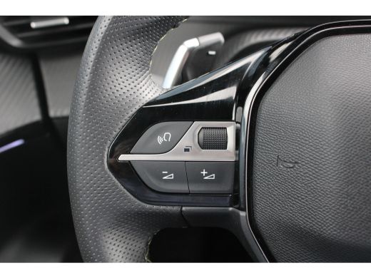 Peugeot 2008 1.2 Hybrid 136 GT | Automaat | Navigatie | Camera | Mild Hybrid | Apple carplay | 38.500km | ActivLease financial lease