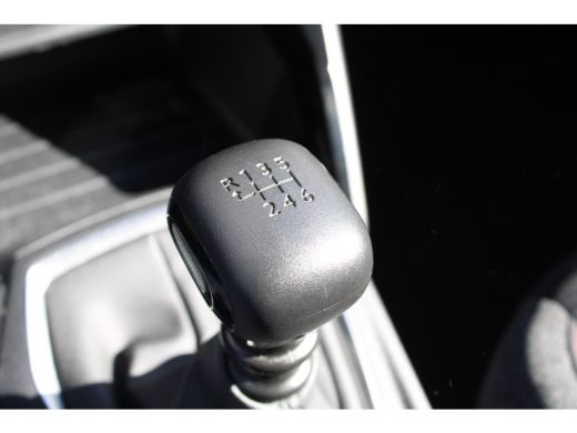 Peugeot 208 1.2 PureTech Active Pack | Achterbank in delen neerklapbaar | Airco | Alarm klasse 1(startblokker... ActivLease financial lease