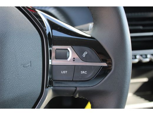 Peugeot 208 1.2 PureTech Active Pack | Achterbank in delen neerklapbaar | Airco | Alarm klasse 1(startblokker... ActivLease financial lease