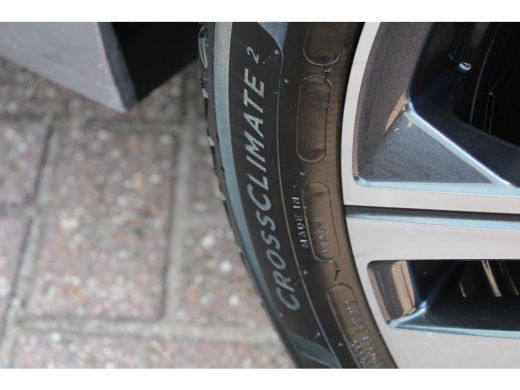 Peugeot 208 1.2 PureTech Allure ActivLease financial lease