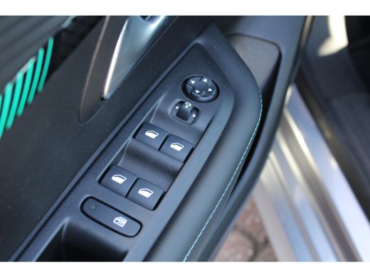 Peugeot 208 1.2 PureTech Allure ActivLease financial lease