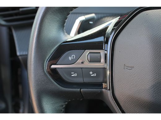 Peugeot 208 1.2 PureTech Allure ActivLease financial lease