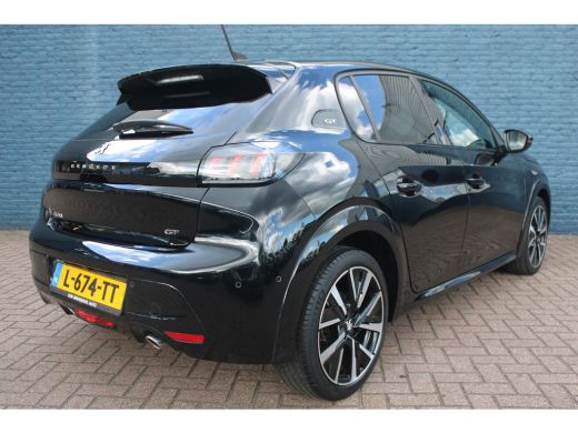 Peugeot 208 1.2 PureTech GT Pack | Achterbank in delen neerklapbaar | Achteruitrijcamera | Airco (automatisch) ActivLease financial lease