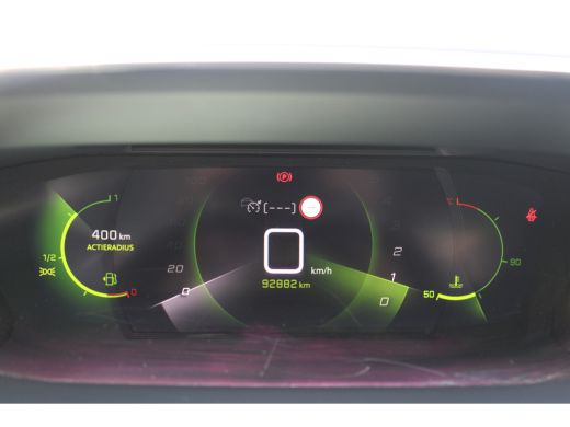 Peugeot 208 1.2 PureTech GT Pack | Achterbank in delen neerklapbaar | Achteruitrijcamera | Airco (automatisch) ActivLease financial lease