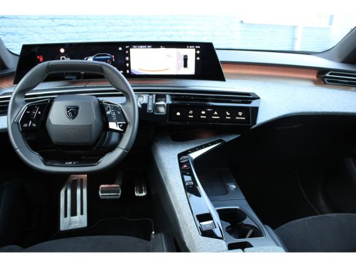 Peugeot 3008 1.2 Hybrid 136 GT | Achterbank in delen neerklapbaar | Achteruitrijcamera | Afwijkende dakkleur ActivLease financial lease