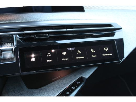 Peugeot 3008 1.2 Hybrid 136 GT | Achterbank in delen neerklapbaar | Achteruitrijcamera | Afwijkende dakkleur ActivLease financial lease