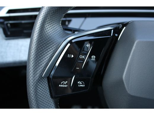 Peugeot 3008 1.2 Hybrid 136 GT | Achterbank in delen neerklapbaar | Achteruitrijcamera | Afwijkende dakkleur ActivLease financial lease