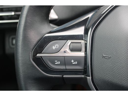 Peugeot 3008 1.2 PureTech Allure ActivLease financial lease