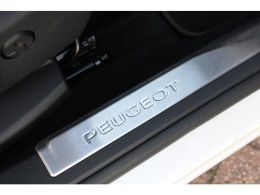 Peugeot 3008 1.2 PureTech GT ActivLease financial lease