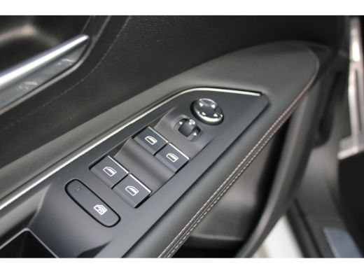 Peugeot 3008 1.2 PureTech GT ActivLease financial lease