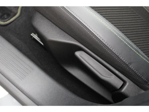 Peugeot 408 1.2 Hybrid 136 e-DCS6 GT ActivLease financial lease