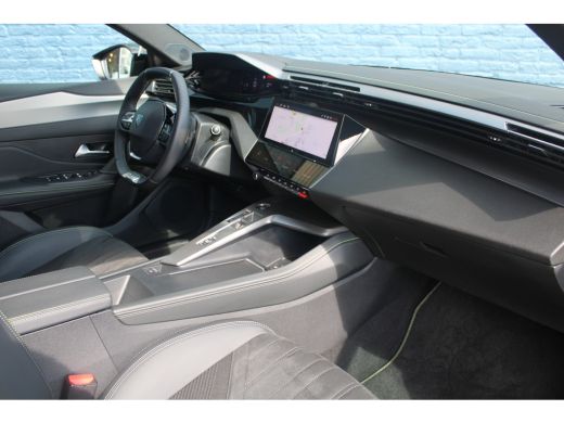 Peugeot 408 1.2 Hybrid 136 e-DCS6 GT | Achterbank in delen neerklapbaar | Achteruitrijcamera | Alarm klasse 1... ActivLease financial lease
