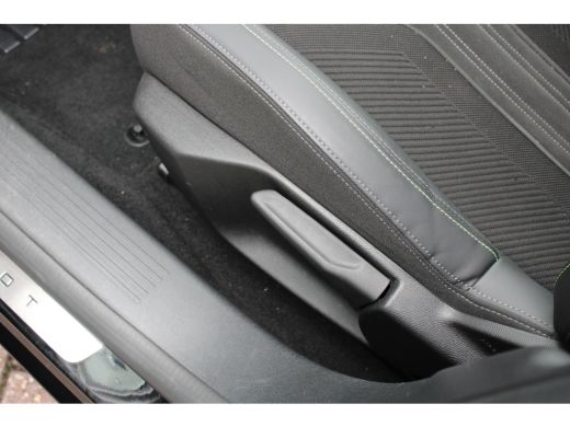 Peugeot 408 1.2 PureTech GT 130 EAT8 | Automaat | Navigatie | Camera | Alcantara | Elektrische achterklep | A... ActivLease financial lease