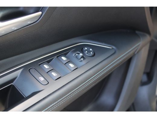 Peugeot 5008 1.2 PureTech Crossway Avantage | 2 stoelen op derde rij | Achterbank in delen neerklapbaar | Airc... ActivLease financial lease