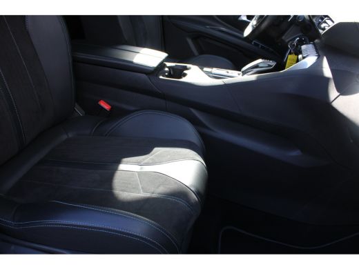 Peugeot 5008 1.2 PureTech Crossway Avantage | 2 stoelen op derde rij | Achterbank in delen neerklapbaar | Airc... ActivLease financial lease