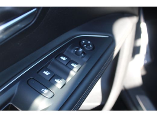 Peugeot 5008 1.2 PureTech GT-Line Avantage | Automaat | Navigatie | Camera | Panorama/schuifdak | Lederen bekl... ActivLease financial lease