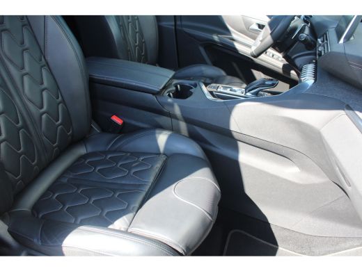 Peugeot 5008 1.2 PureTech GT-Line Avantage | Automaat | Navigatie | Camera | Panorama/schuifdak | Lederen bekl... ActivLease financial lease