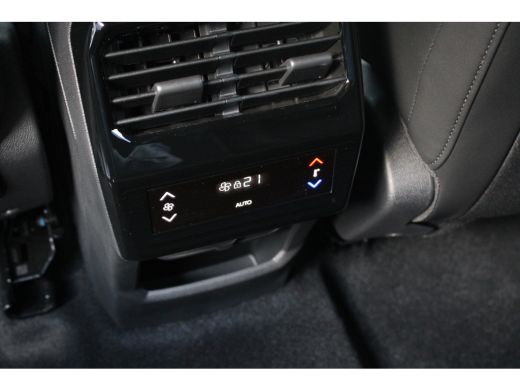 Peugeot 5008 Allure - Hybrid | 18" lichtmetalen velgen 'BASEL' | 360 Vision & Drive Assist pack | 3de rij: nee... ActivLease financial lease