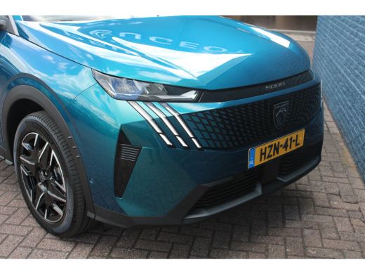 Peugeot 5008 Allure - Hybrid | 18" lichtmetalen velgen 'BASEL' | 360 Vision & Drive Assist pack | 3de rij: nee... ActivLease financial lease