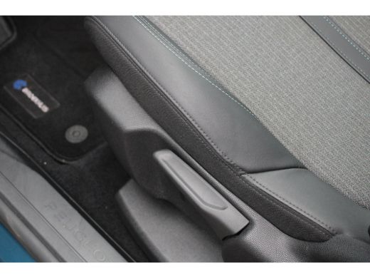 Peugeot 5008 SUV 1.2 PureTech 130pk EAT8 Allure Pack Business 7p | 2 stoelen op derde rij | Achterbank in dele... ActivLease financial lease