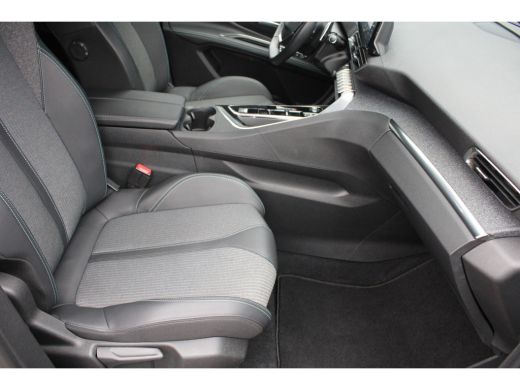 Peugeot 5008 SUV 1.2 PureTech 130pk EAT8 Allure Pack Business 7p | 2 stoelen op derde rij | Achterbank in dele... ActivLease financial lease