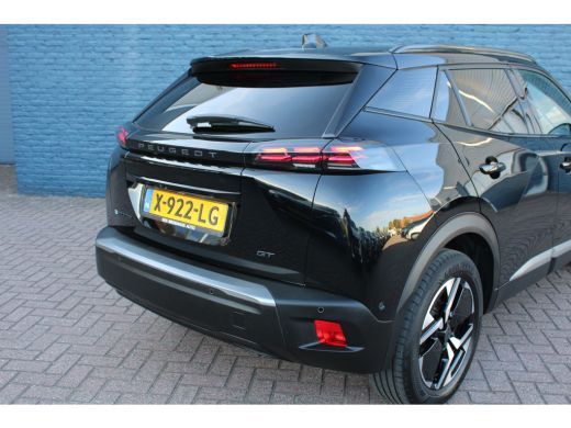 Peugeot e-2008 EV GT 54 kWh | Navigatie | Camera | Massage | Stoelverwarming | Fase 3 | Nieuw model | ActivLease financial lease