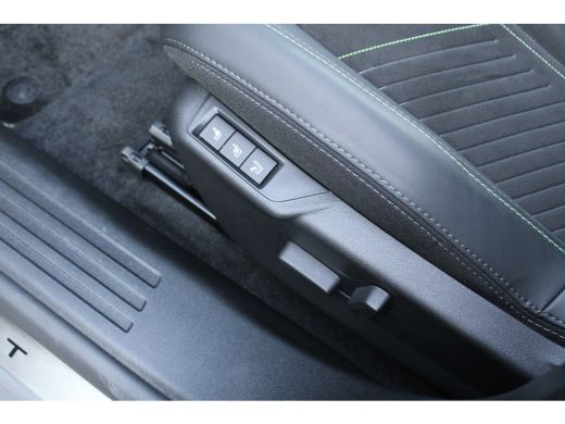 Peugeot e-2008 EV GT 54 kWh ActivLease financial lease