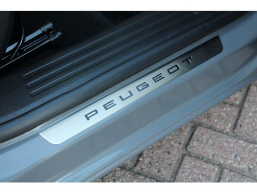 Peugeot e-2008 EV GT 54 kWh ActivLease financial lease