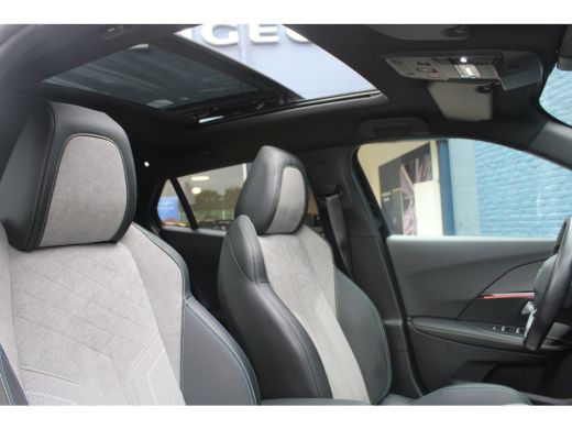 Peugeot e-2008 EV GT Pack 50 kWh ActivLease financial lease