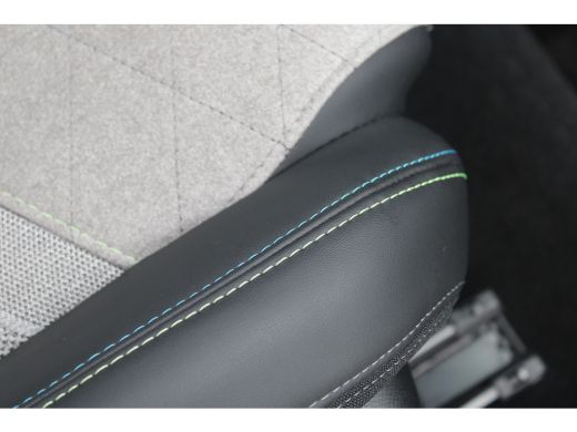 Peugeot e-2008 EV GT Pack 50 kWh ActivLease financial lease