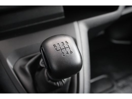 Peugeot Expert 2.0 BlueHDi 145pk L2 | 2 zitplaatsen rechtsvoor | Airbag bestuurder | Airbag(s) hoofd voor ActivLease financial lease