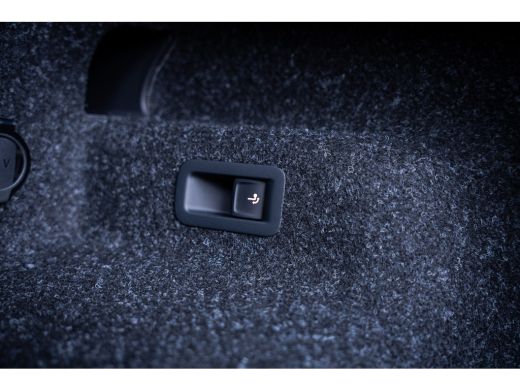 Skoda Enyaq iV Sportline | Chrome interieur accenten | Driving mode select | LED interieurverlichting inclusief ... ActivLease financial lease