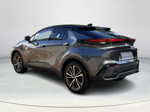 Toyota C-HR 2.0 Plug-in Hybrid 220 Executive ActivLease financial lease