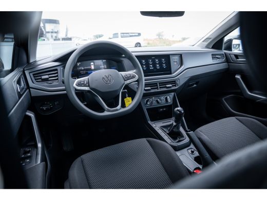 Volkswagen Polo Edition | 'App-Connect' smartphone integratie | Achterlichten LED | Afstandscontrolesysteem (Fron... ActivLease financial lease