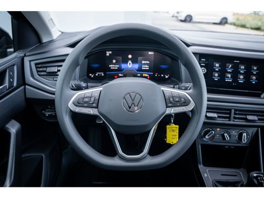 Volkswagen Polo Edition | 'App-Connect' smartphone integratie | Achterlichten LED | Afstandscontrolesysteem (Fron... ActivLease financial lease