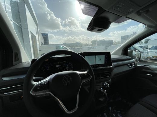 Volkswagen Transporter 2.0 TDI L1H1 28 Life 150PK handgeschakeld ActivLease financial lease