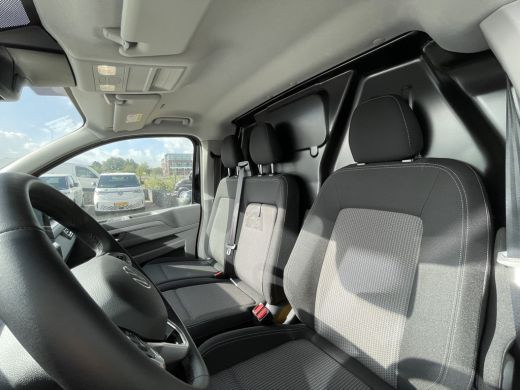 Volkswagen Transporter 2.0 TDI L1H1 28 Life 150PK handgeschakeld ActivLease financial lease