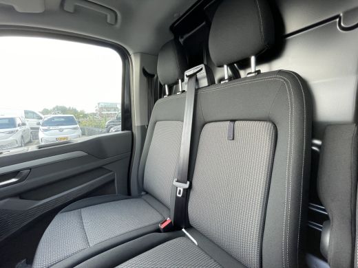 Volkswagen Transporter 2.0 TDI L1H1 28 Life 150PK handgeschakeld ActivLease financial lease