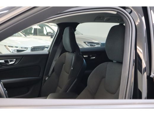 Volvo  V60 B3 163PK Momentum Advantage | Adap Cruise | Blis | Camera | Park Assist | Carplay&Android auto ActivLease financial lease