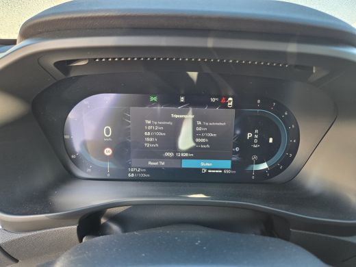 Volvo  XC40 B4 Plus Dark | HarmanKardon | Keyless | Elek. Stoel + Geheugen | ActivLease financial lease