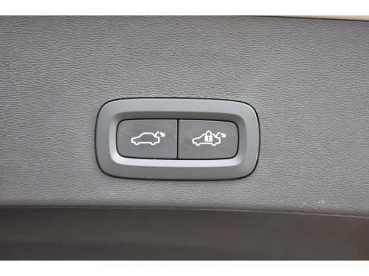 Volvo  XC40 B4 Plus Dark | HarmanKardon | Keyless | Elek. Stoel + Geheugen | ActivLease financial lease
