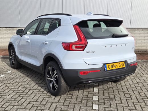 Volvo  XC40 B4 Plus Dark | HarmanKardon | Keyless | Elek. Stoel + Geheugen | ActivLease financial lease