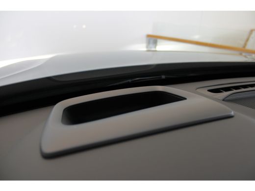 Volvo  XC90 T8 455PK Ultra Bright | Luchtvering | Trekhaak | Getint Glas | 360 | B&W Audio ActivLease financial lease