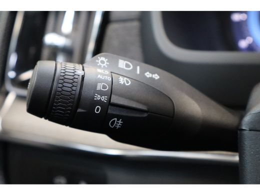 Volvo  XC90 T8 455PK Ultra Dark | 360 | B&W Audio | Trekhaak | Gelam Glas | Luchtvering ActivLease financial lease