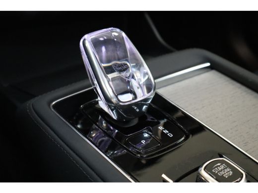 Volvo  XC90 T8 455PK Ultra Dark | 360 | B&W Audio | Trekhaak | Gelam Glas | Luchtvering ActivLease financial lease