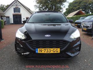 Ford Focus 1.5 EcoBoost ST Line X ACC/PANODAK/KEYLESS