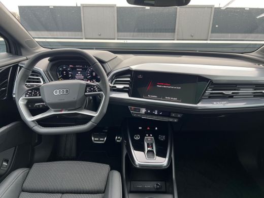 Audi Q4 e-tron 45 quattro S Edition Competition 82 kWh ActivLease financial lease