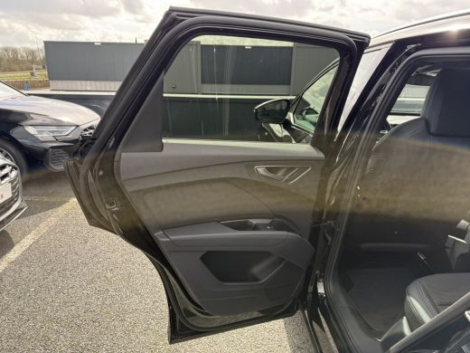 Audi Q4 e-tron 45 quattro S Edition Competition 82 kWh ActivLease financial lease