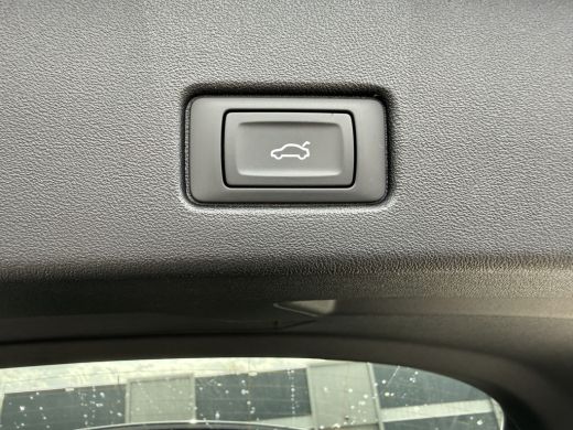 Audi Q4 e-tron 45 quattro S Edition Competition 82 kWh ActivLease financial lease